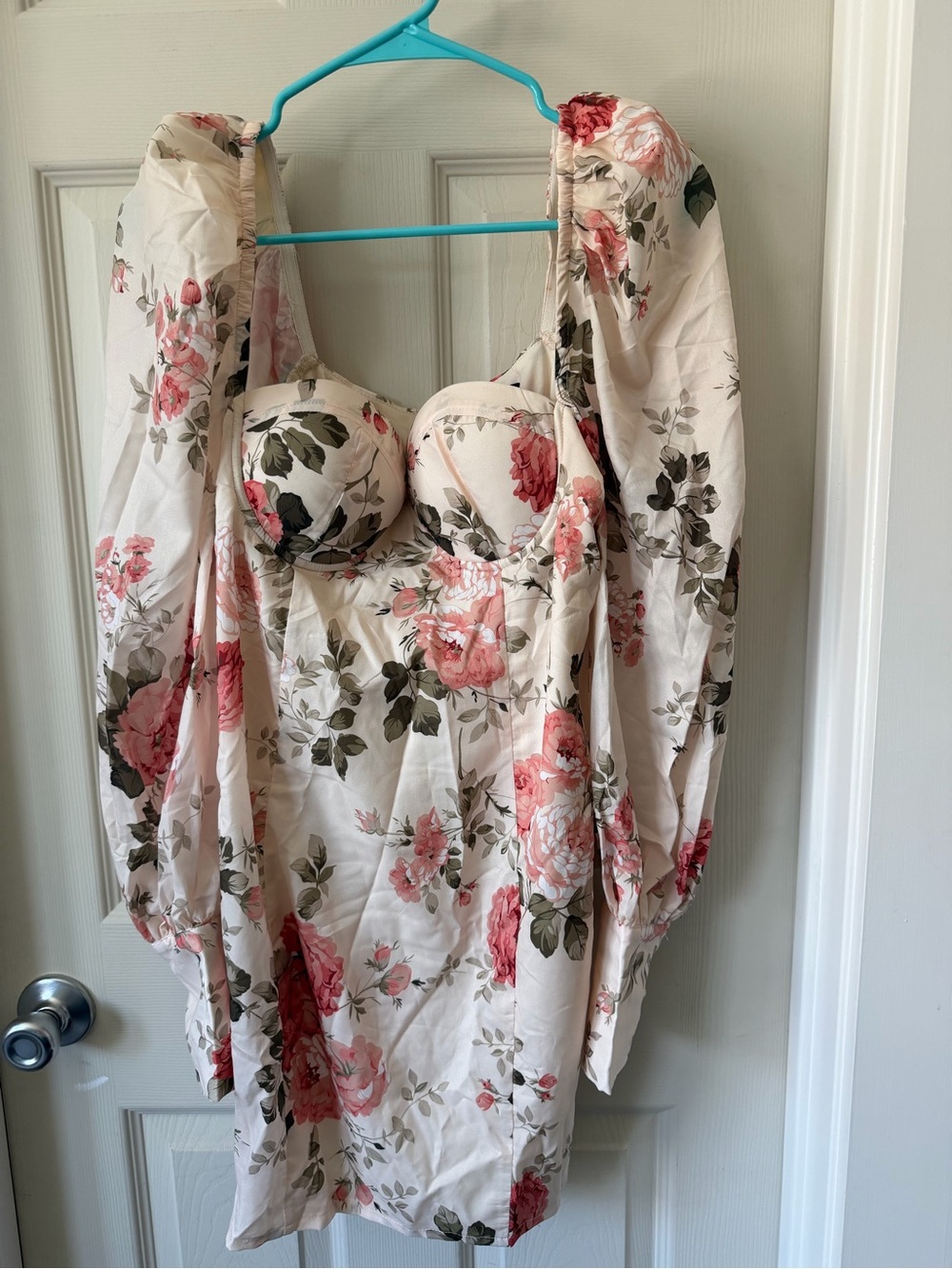 Banjul Cream Floral Sweetheart Mini Dress with Pink Roses